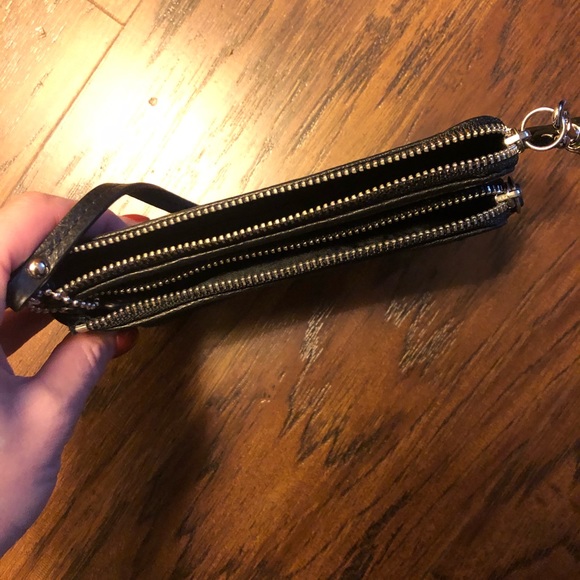 Coach mini wristlet - Picture 2 of 2